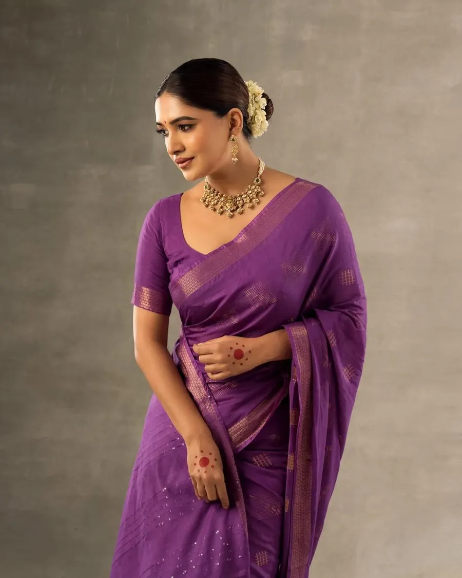 Lightweight Soft Kota Staple Saree
